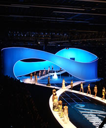 異形定制、異形走秀、服裝周